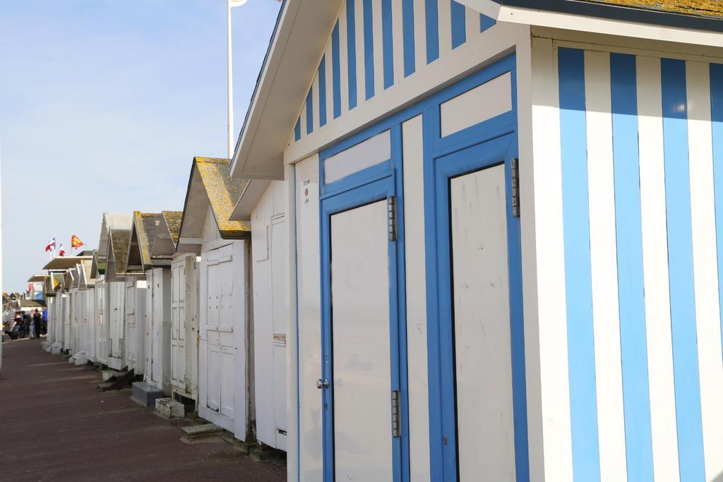 Maison Studios & Appartements Les 4 Vents Luc-sur-Mer Exterior foto